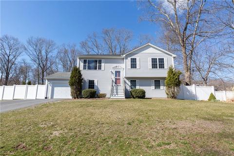 65 Boylston St, Warwick, RI 02889 photo 2