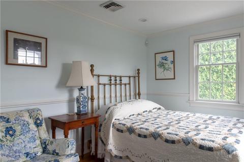 17 Champlin Dr, Westerly, RI 02891 photo 14