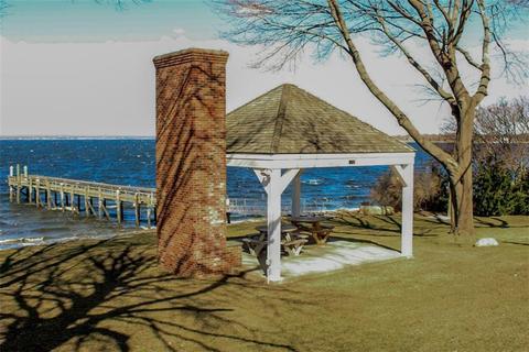 72 Maple Ln, Bristol, RI 02809 photo 19