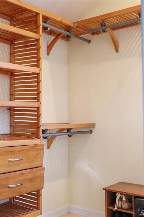 72 Maple Ln, Bristol, RI 02809 photo 11