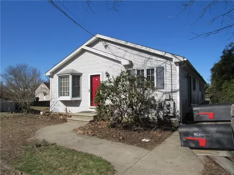 343 Knight St, Woonsocket, RI 02895 photo 2