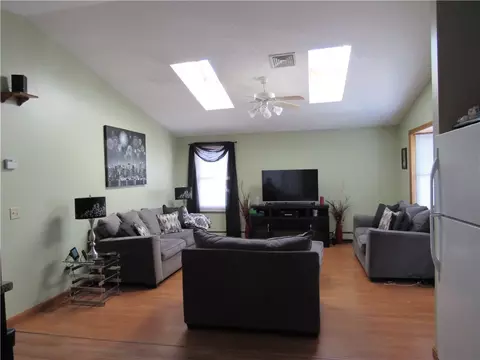343 Knight St, Woonsocket, RI 02895 photo 8
