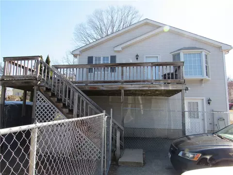 343 Knight St, Woonsocket, RI 02895 photo 4