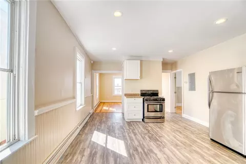 193 Burnside Ave, Woonsocket, RI 02895 photo 12
