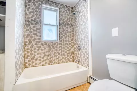 193 Burnside Ave, Woonsocket, RI 02895 photo 13