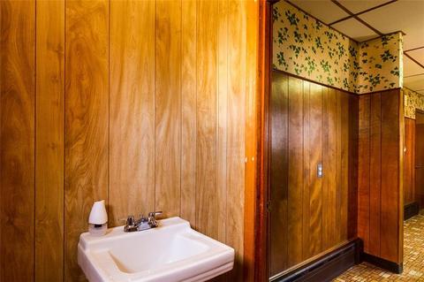 465 Coggeshall St, Fall River, MA 02721 photo 31