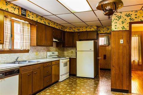 465 Coggeshall St, Fall River, MA 02721 photo 13