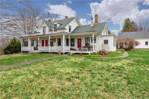 302 Douglas Hook Rd, Glocester, RI 02814 photo 2