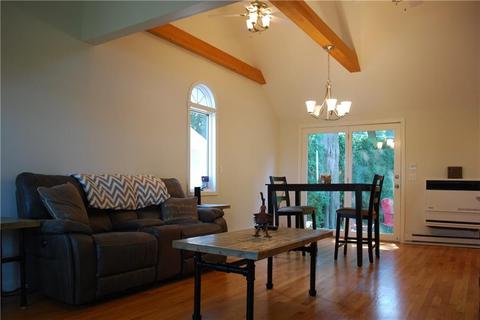 11 Everett Ave, Bristol, RI 02809 photo 11