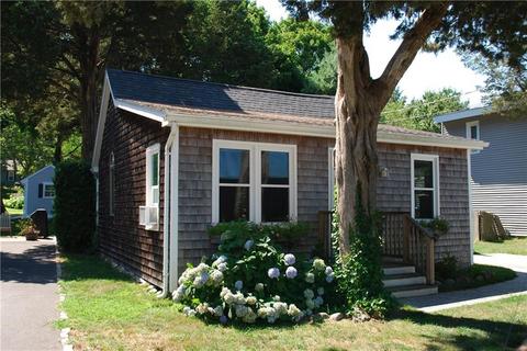 11 Everett Ave, Bristol, RI 02809 photo 2