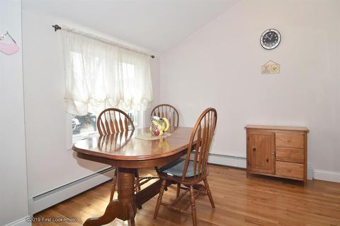 331 Manolla Ave, Warwick, RI 02888 photo 9