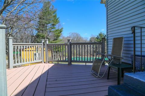 61 Marigold Dr, Warwick, RI 02889 photo 8