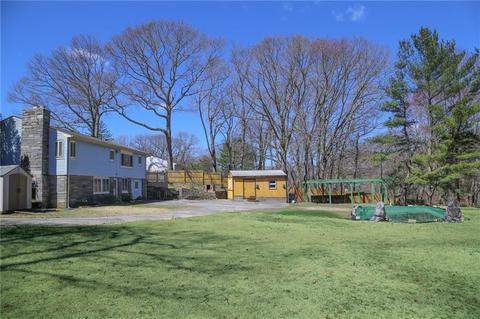 61 Marigold Dr, Warwick, RI 02889 photo 11