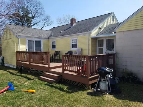 69 Merle St, Warwick, RI 02889 photo 5