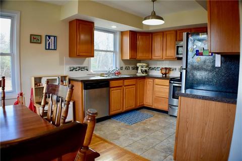 520 Chestnut Hill Rd, Glocester, RI 02814 photo 4
