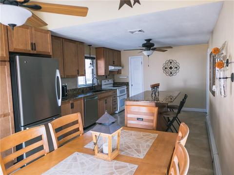 267 Maple St, Warwick, RI 02888 photo 4