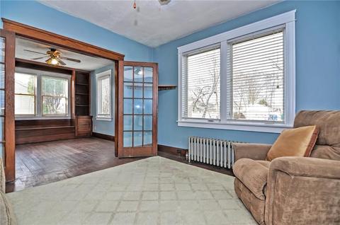 393 Maple St, Warwick, RI 02888 photo 16