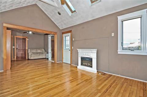 393 Maple St, Warwick, RI 02888 photo 14