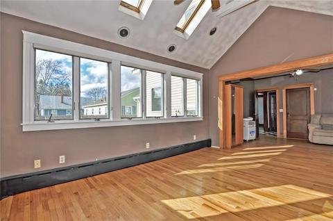 393 Maple St, Warwick, RI 02888 photo 12