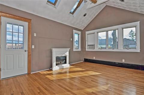 393 Maple St, Warwick, RI 02888 photo 15
