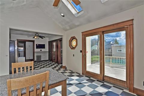 393 Maple St, Warwick, RI 02888 photo 6