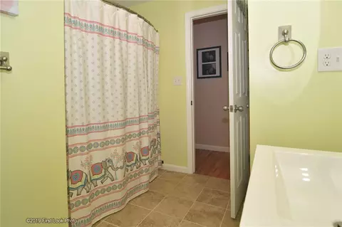 860 Maple Valley Rd, Coventry, RI 02827 photo 16
