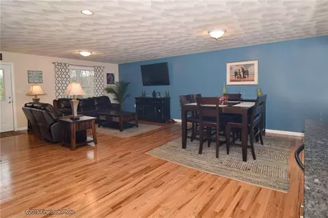 860 Maple Valley Rd, Coventry, RI 02827 photo 10