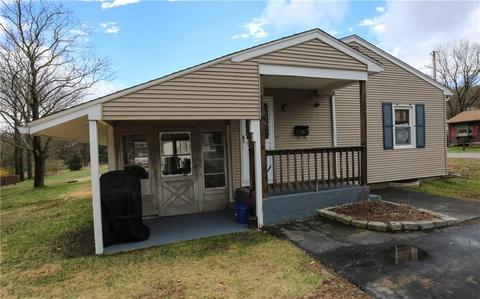 49 Flora Ave, Woonsocket, RI 02895 photo 4