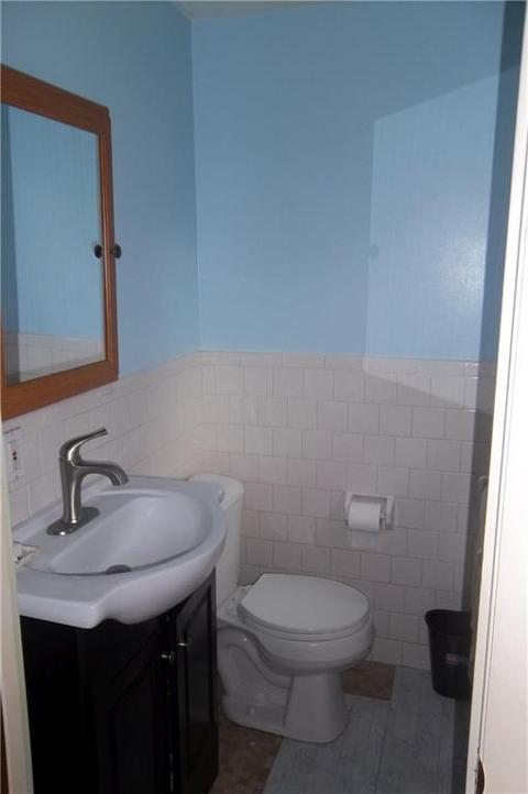 96 Edmond Dr, Warwick, RI 02886 photo 17