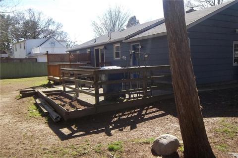 96 Edmond Dr, Warwick, RI 02886 photo 20