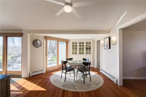 8 Summit Dr, Warren, RI 02885 photo 6