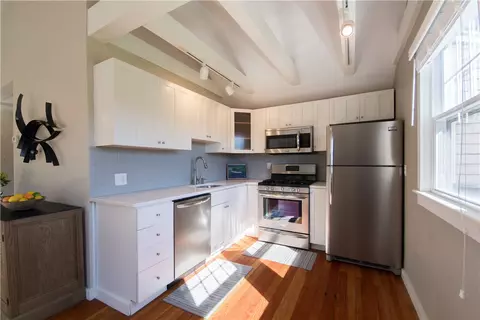 8 Summit Dr, Warren, RI 02885 photo 11