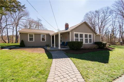 8 Summit Dr, Warren, RI 02885 photo 4