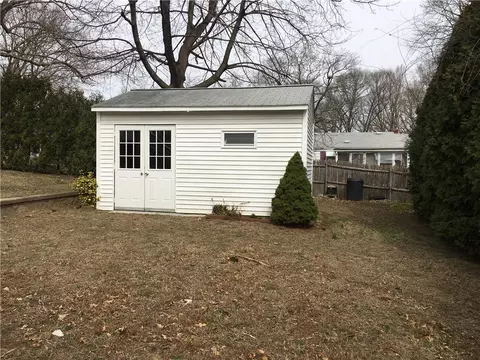39 Winman Ct, Warwick, RI 02886 photo 15
