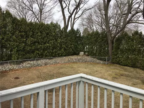 39 Winman Ct, Warwick, RI 02886 photo 14