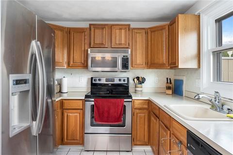 18 Fourth Ave, Warwick, RI 02888 photo 7