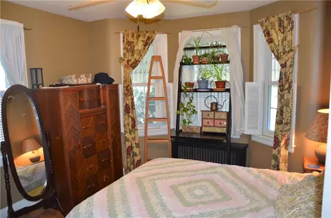 358 Long St, Warwick, RI 02886 photo 14