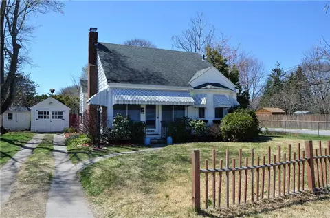 358 Long St, Warwick, RI 02886 photo 34