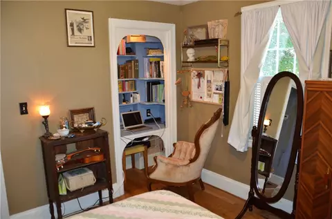 358 Long St, Warwick, RI 02886 photo 15