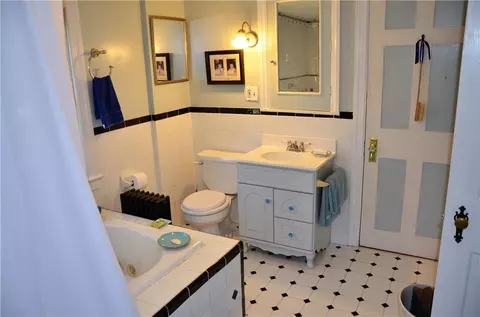 358 Long St, Warwick, RI 02886 photo 18