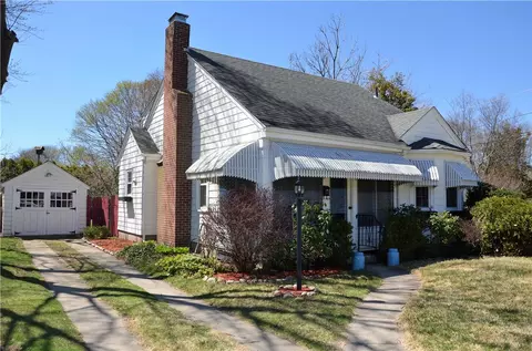 358 Long St, Warwick, RI 02886 photo 1