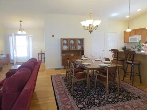 18 Macarthur Rd, Woonsocket, RI 02895 photo 10