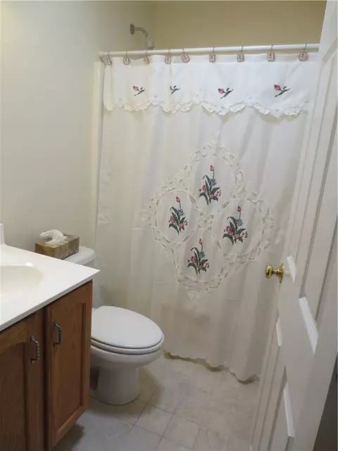 18 Macarthur Rd, Woonsocket, RI 02895 photo 19