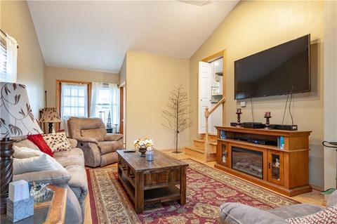 85 Asylum Rd, Warwick, RI 02886 photo 3