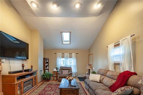 85 Asylum Rd, Warwick, RI 02886 photo 5
