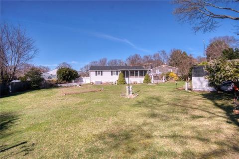 39 Hillside Dr, Warwick, RI 02889 photo 4