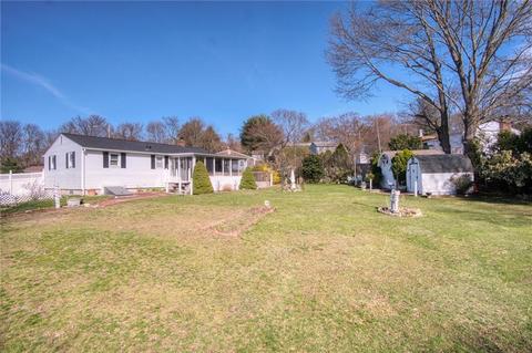 39 Hillside Dr, Warwick, RI 02889 photo 6