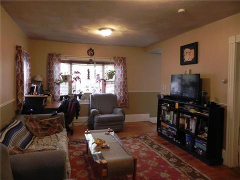 20 Fuller St, Warwick, RI 02889 photo 5