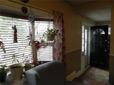 20 Fuller St, Warwick, RI 02889 photo 4