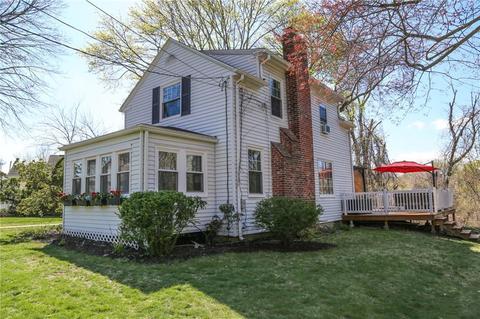 65 Ridgeway Ave, Warwick, RI 02889 photo 2